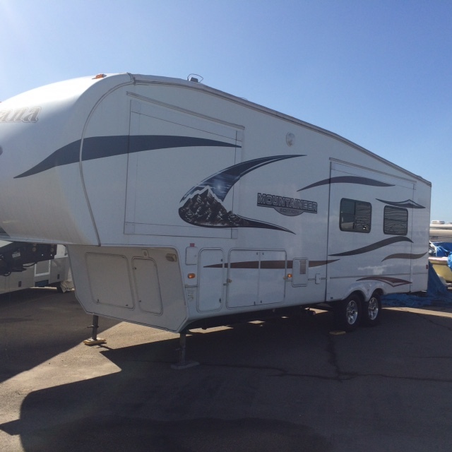 2011 Keystone Montana Mountaineer 295RKD