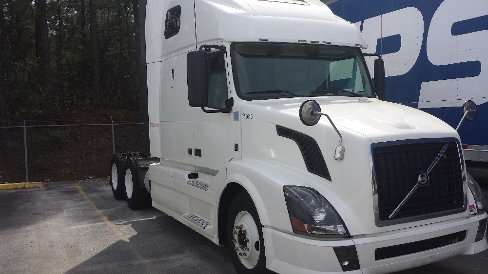 2012 Volvo Vnl  Conventional - Sleeper Truck