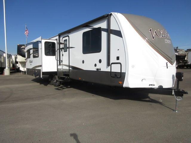 2016 Forest River WILDCAT 32TSX ALL POWER PACKAGE/