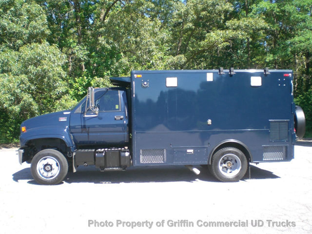 2001 Gmc Walk In Utility Mobile Office Just 54k M  Utility Truck - Service Truck