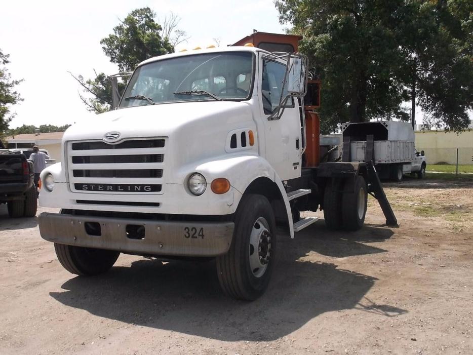 2005 Sterling L7500  Grapple Truck