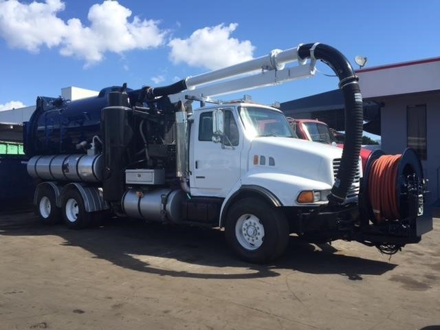 2004 Sterling A9500  Sewer Trucks