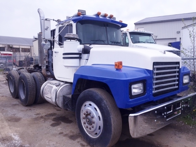 1992 Mack Rd688  Conventional - Day Cab