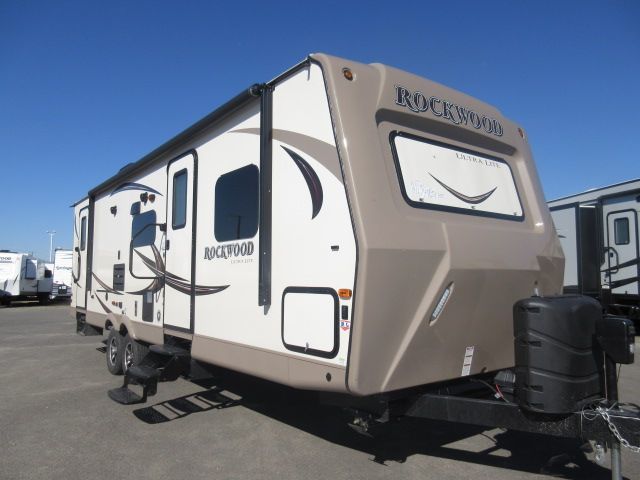 2016 Forest River Rockwood Ultra Lite 2702WS SAPPHIRE PACK