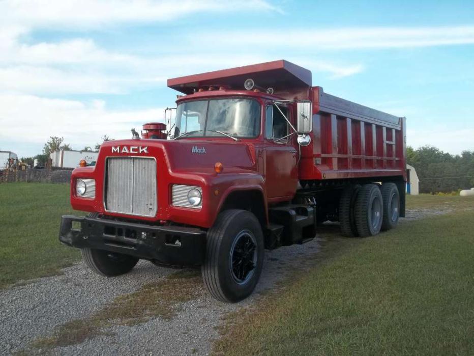 1980 Mack R600  Dump Truck