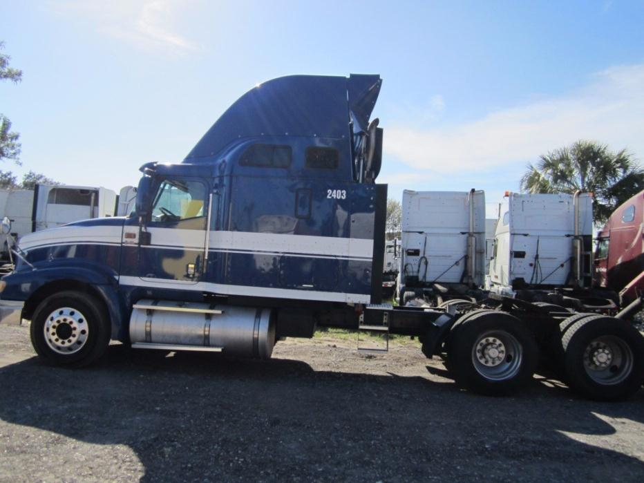 2006 International 9400i  Conventional - Sleeper Truck