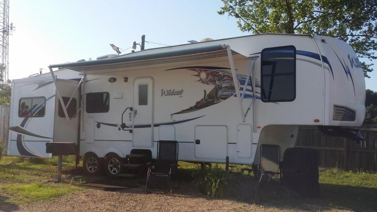 2011 Forest River Wildcat 313RE-31TS