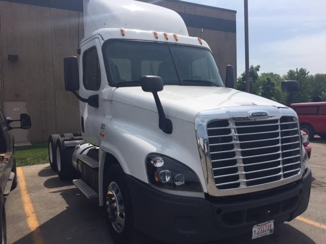 2015 Freightliner Cascadia  Conventional - Day Cab