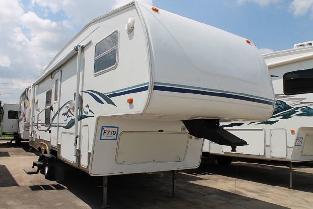 2004 Keystone Cougar 278EFS