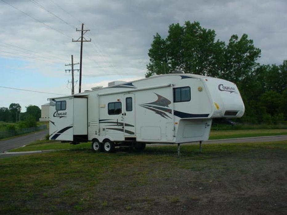 2006 Keystone Cougar 289EFS