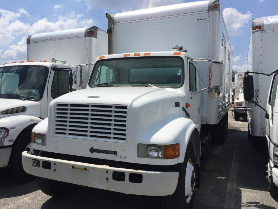 1999 International 4900  Box Truck - Straight Truck