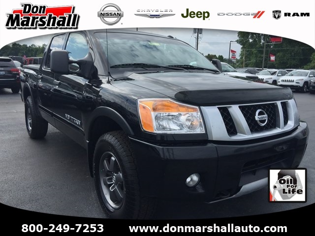 2013 Nissan Titan  Crew Cab