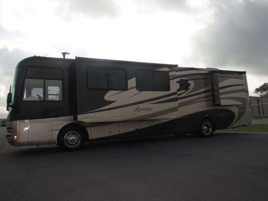 2009 Forest River Berkshire 390BHS