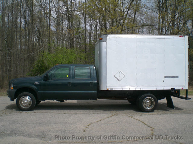 2004 Ford F550 Crew 4wd 6.8 Triton Gas Just 41k Mi  Utility Truck - Service Truck