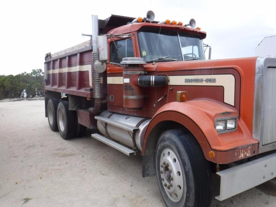 1979 Western Star 4964  Dump Truck