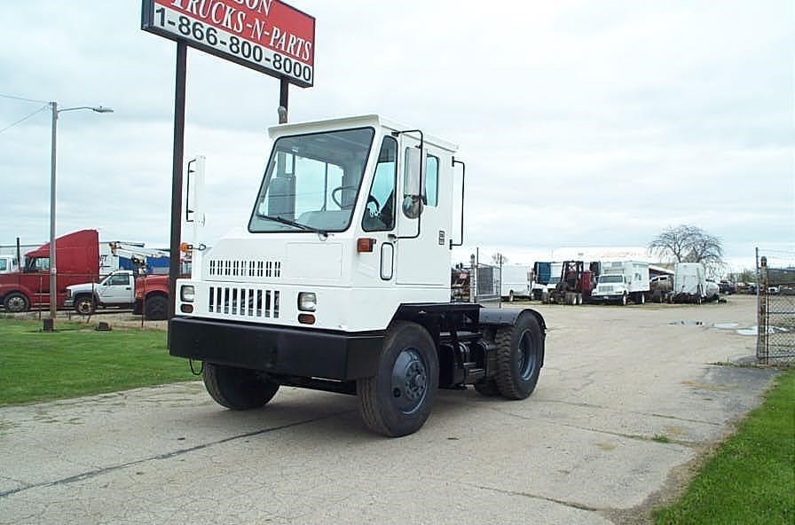 2000 Ottawa Tj30  Yard Spotter Truck