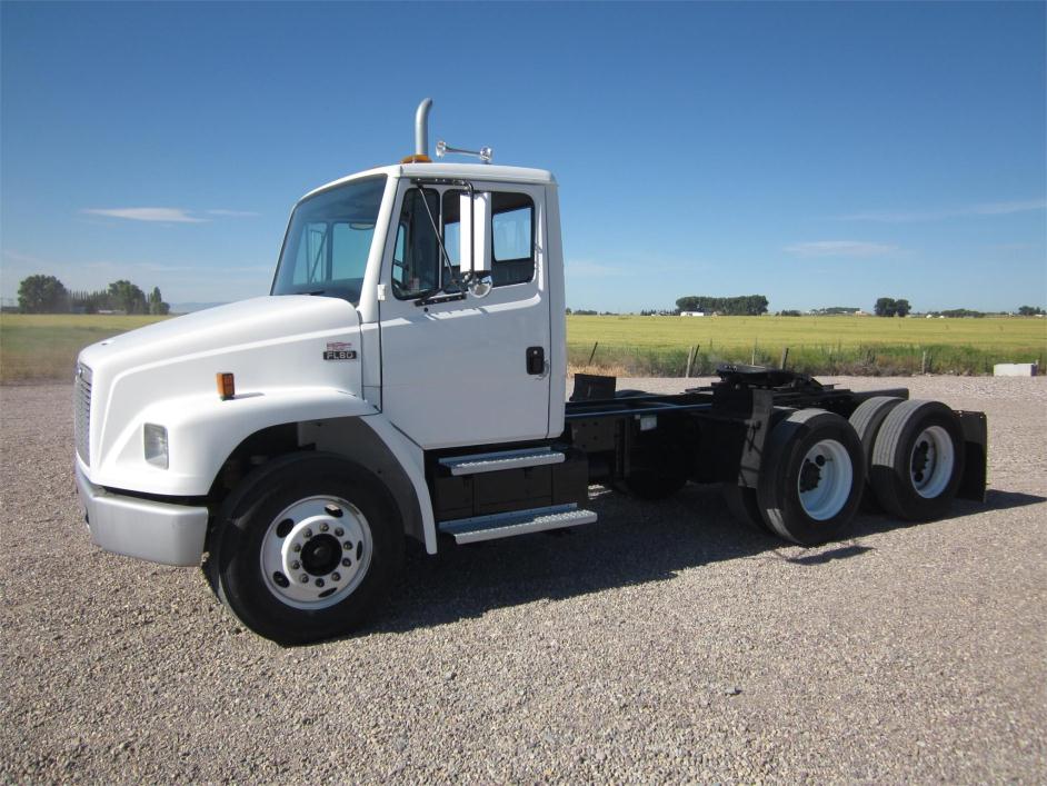 2002 Freightliner Fl80  Conventional - Day Cab