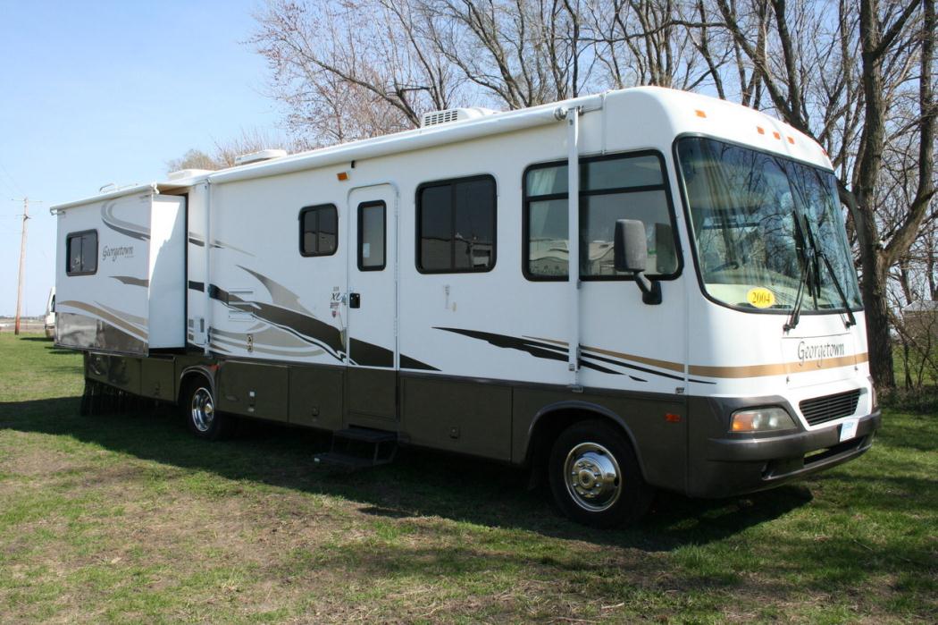 2004 Forest River Georgetown XL 34' 326DS