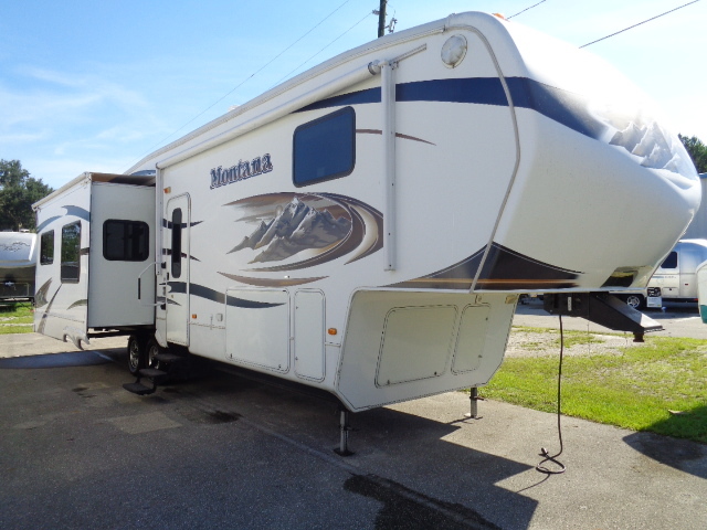 2010 Keystone MONTANA 3665RE