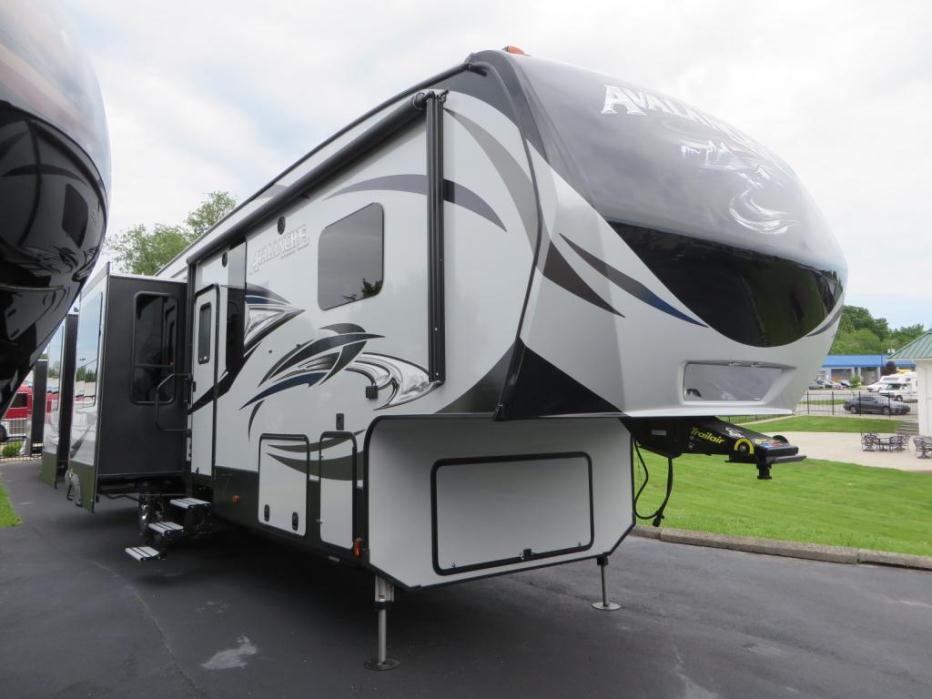 2017 Keystone Avalanche 370RD