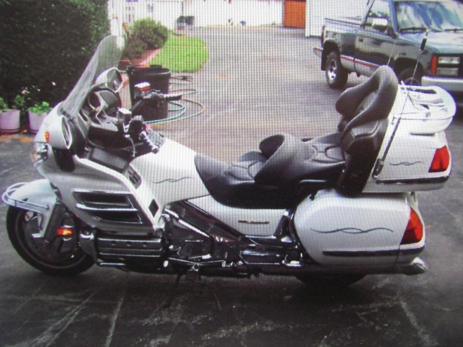 2003 Honda Shadow VT-750dc