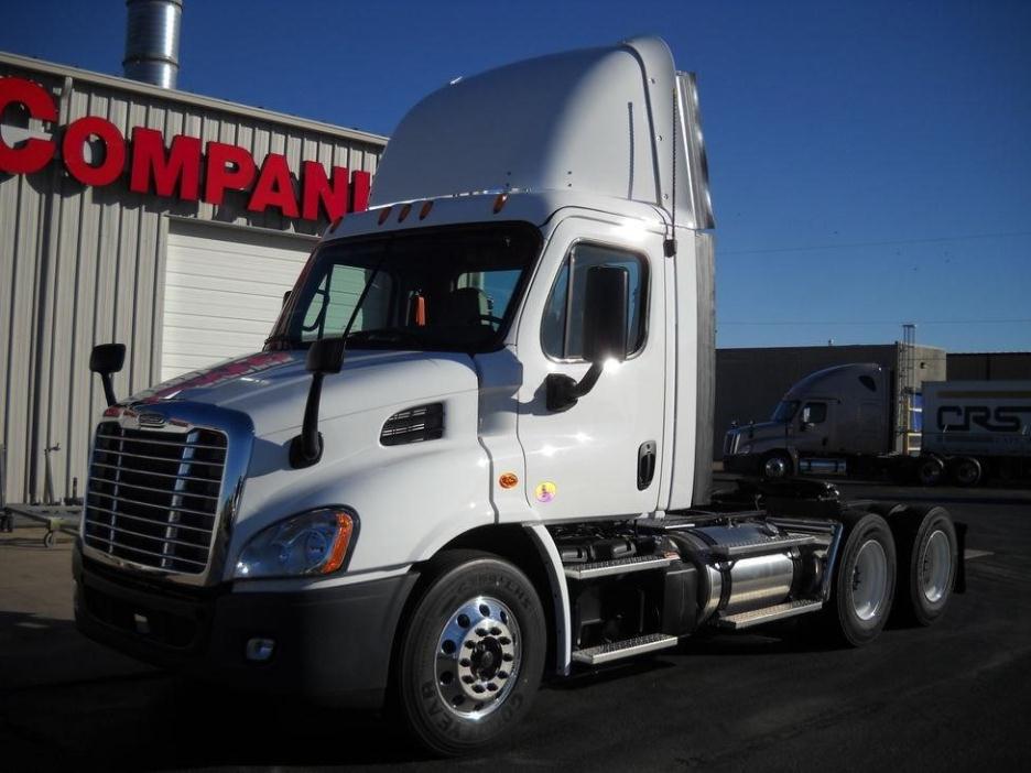 2016 Freightliner Cascadia 113  Cab Chassis