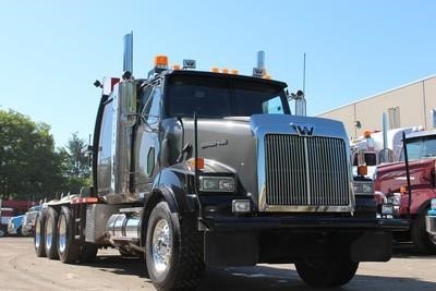 2005 Western Star 4900  Winch Truck