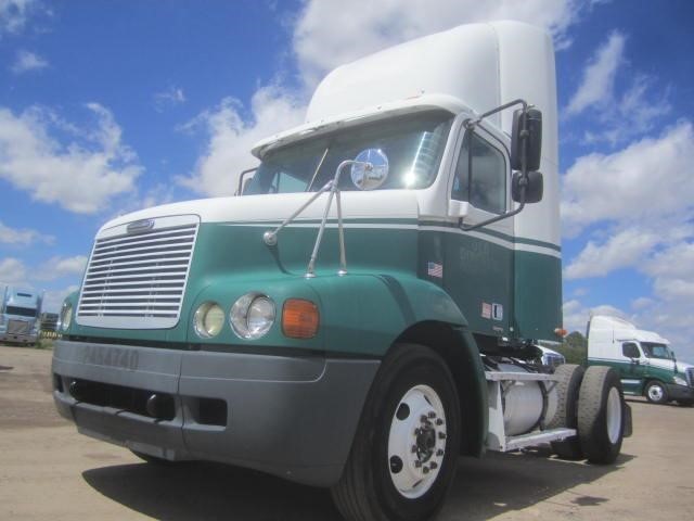 2004 Freightliner Century 112  Conventional - Day Cab