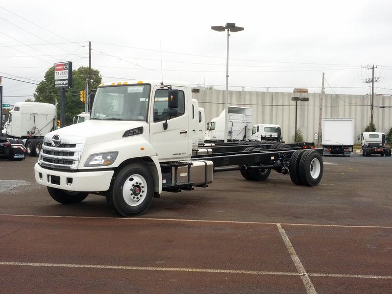 2017 Hino 268a  Cab Chassis