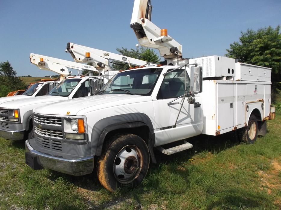 2000 Chevrolet 3500 Drw  Bucket Truck - Boom Truck