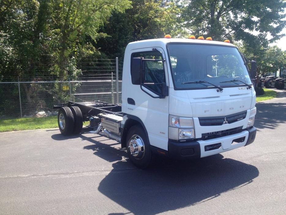 2016 Mitsubishi Fuso Fe130  Box Truck - Straight Truck