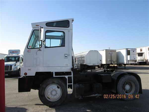 2010 Capacity Tj7000dr Tractor  Yard Spotter Truck