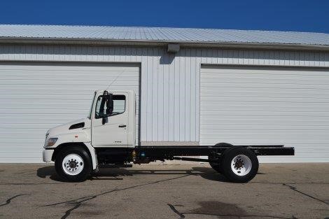 2008 Hino 268  Cab Chassis