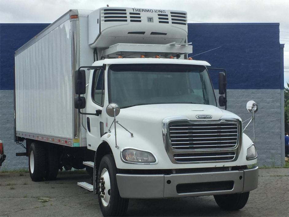 2009 Freightliner Business Class M2 112  Refrigerated Truck