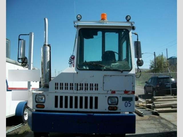 1996 Ottawa Yt30  Yard Spotter Truck