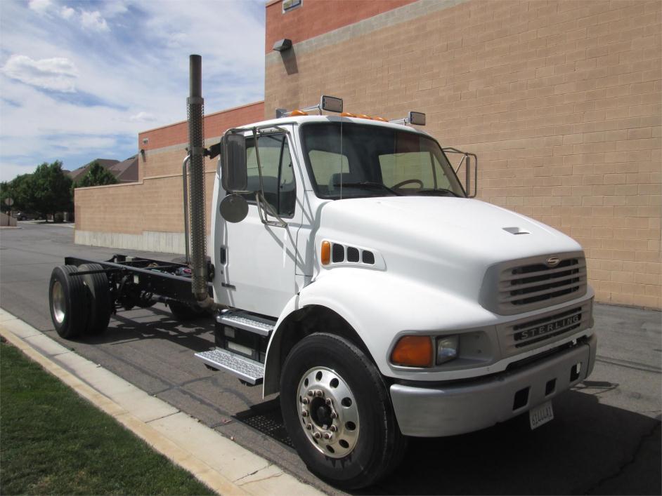 2001 Sterling Acterra 7500  Cab Chassis