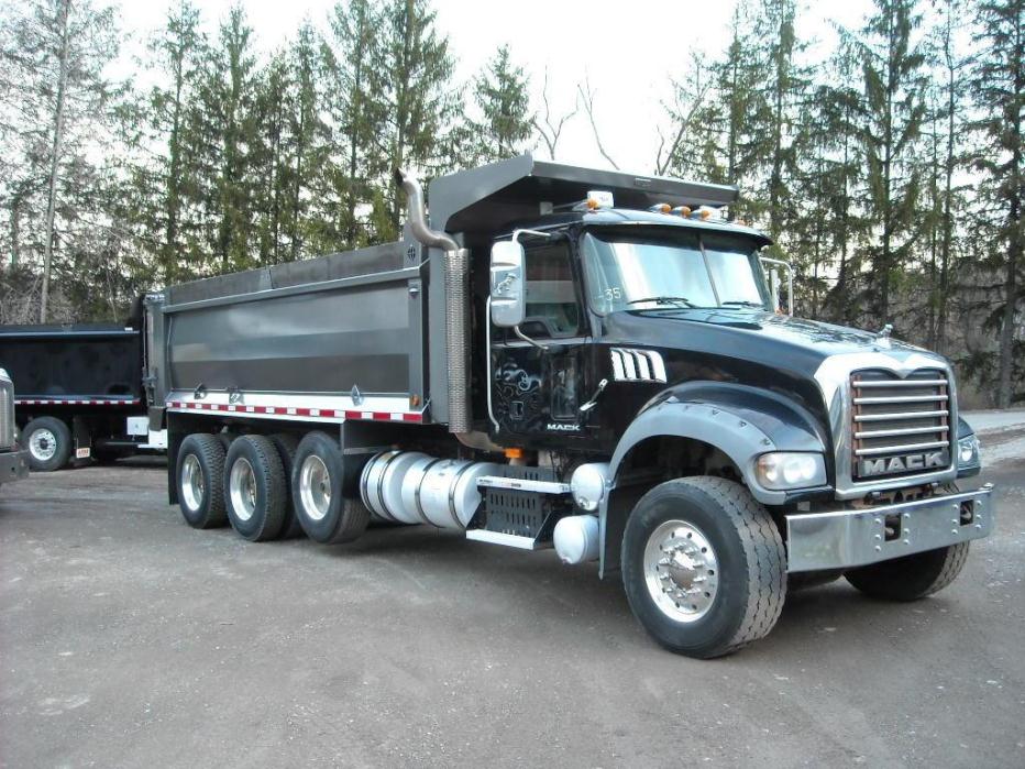 2009 Mack Granite  Dump Truck