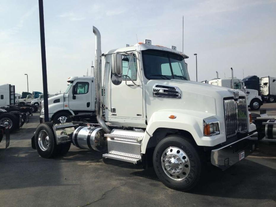 2014 Western Star 4700  Cab Chassis