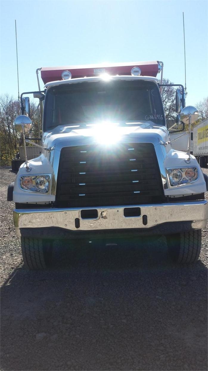 2015 Freightliner 114sd  Dump Truck