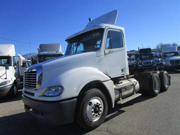 2007 Freightliner Cl120  Conventional - Day Cab