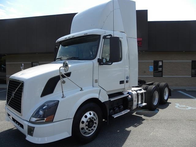 2012 Volvo Vnl64t300  Cab Chassis