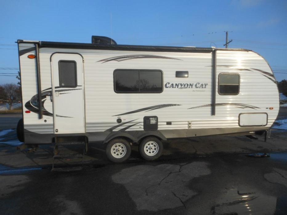 2016 Forest River Canyon Cat 21 FBC