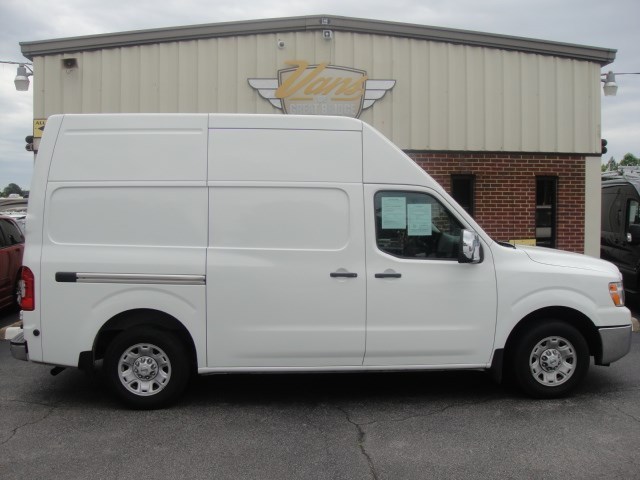 2013 Nissan Nv2500  Cargo Van