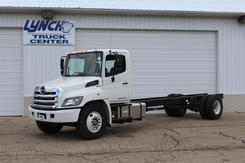 2017 Hino 268a  Cab Chassis