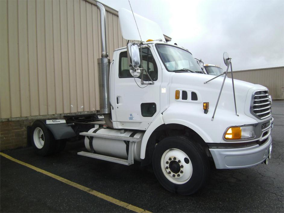 2004 Sterling At9500  Conventional - Day Cab