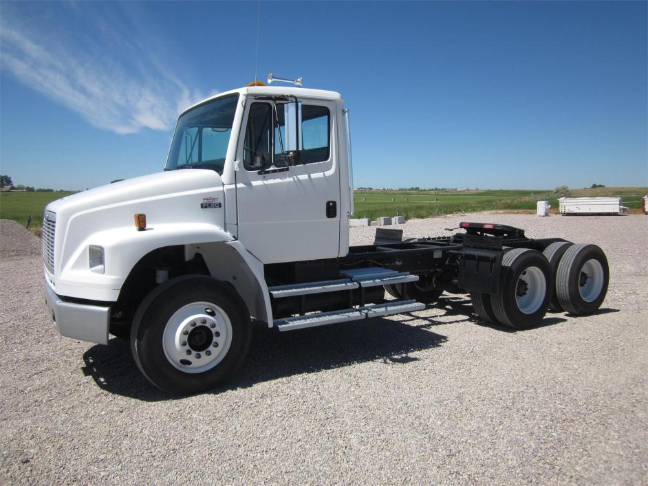 2000 Freightliner Fl80  Conventional - Day Cab