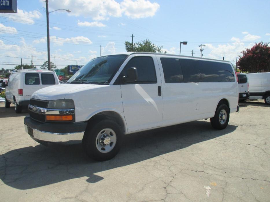 2005 Chevrolet Express  Passenger Van