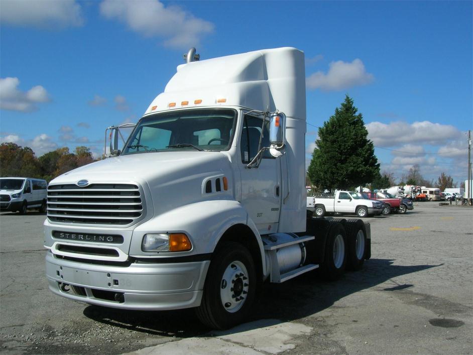 2007 Sterling At9513  Conventional - Day Cab