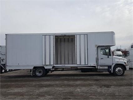 2016 Hino 268a  Box Truck - Straight Truck