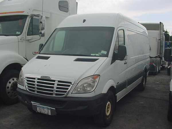 2007 Freightliner Sprinter 2500  Cargo Van